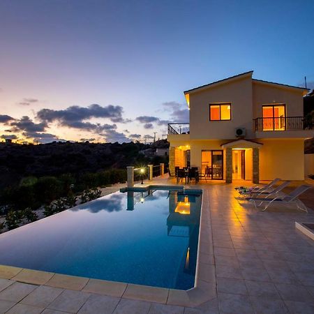 Villa Blue Jadeite เปเยีย ภายนอก รูปภาพ