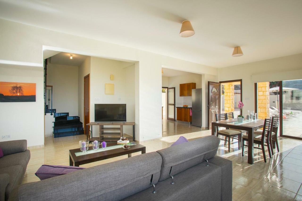 Villa Blue Jadeite เปเยีย ภายนอก รูปภาพ
